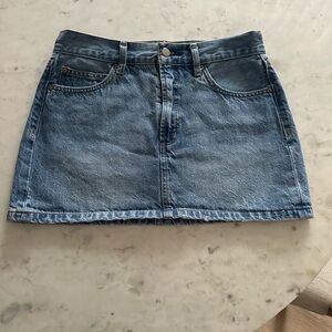 Aritzia denim skirt